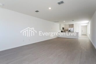 10504 Desert Hawk Cir in Fort Worth, TX - Building Photo - Building Photo