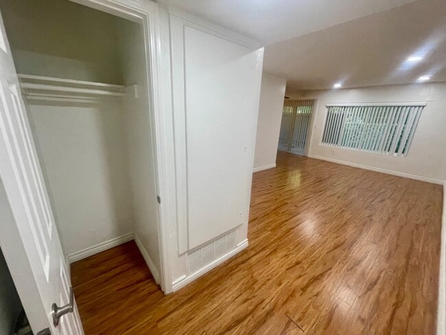property at 1480 W Lambert Rd