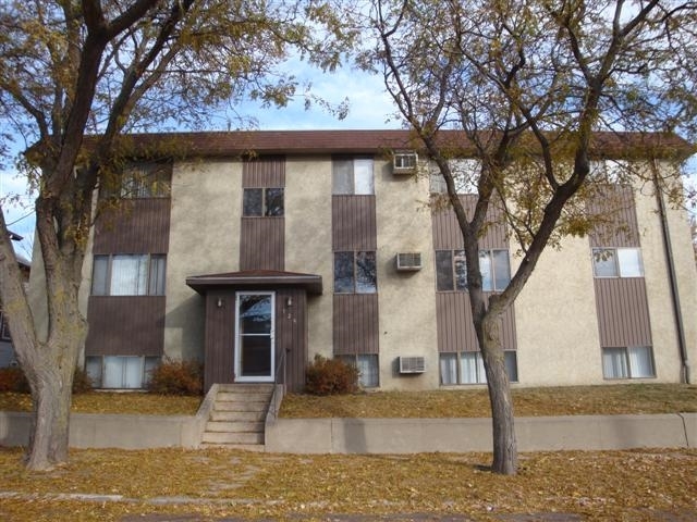 724 W 17th St in Sioux Falls, SD - Building Photo