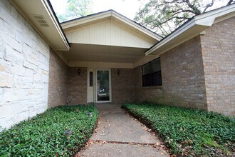 7703 Sherman Ct in College Station, TX - Building Photo - Building Photo
