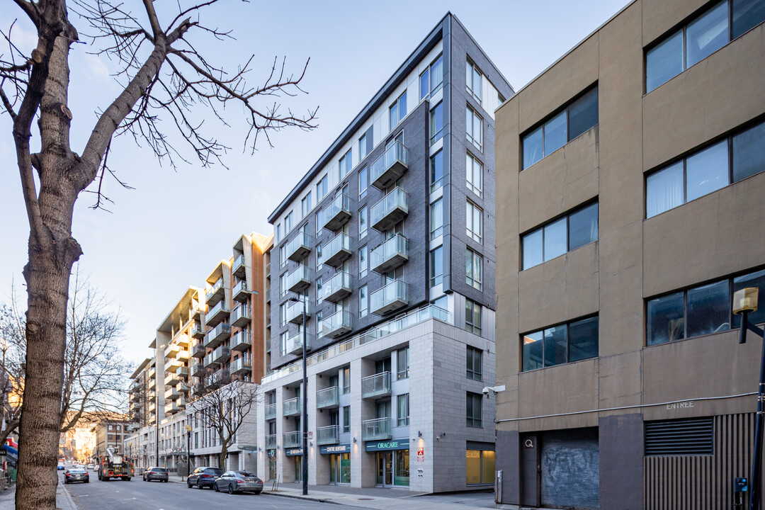 Centracondos in Montréal, QC - Building Photo