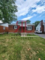 156 Collingwood Ave in Whitehall, OH - Building Photo