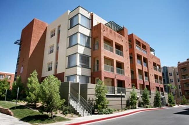 property at 47 E Agate Ave