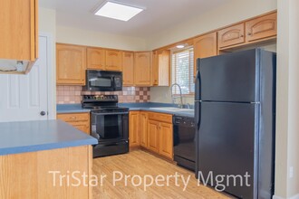 4218 Nottingham Pl in Colorado Springs, CO - Building Photo - Building Photo