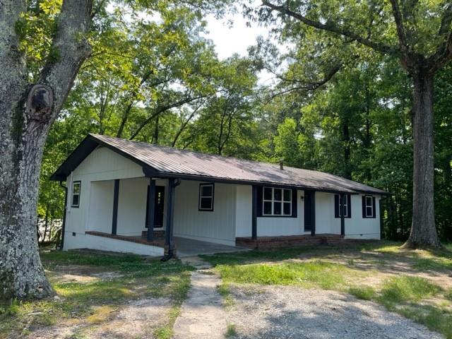 135 GA-52 in Dahlonega, GA - Building Photo
