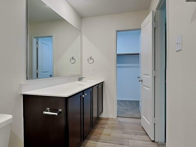 10551 Sewell Cir in Dallas, TX - Building Photo - Building Photo