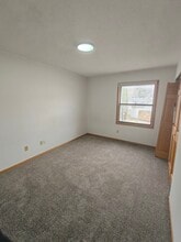 280 22nd St NW, Unit 280 in Owatonna, MN - Building Photo - Building Photo