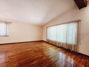 10 Greenwood Pl in St. Albert, AB - Building Photo - Building Photo