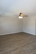 2700 Burke Ave in West Plains, MO - Building Photo - Building Photo