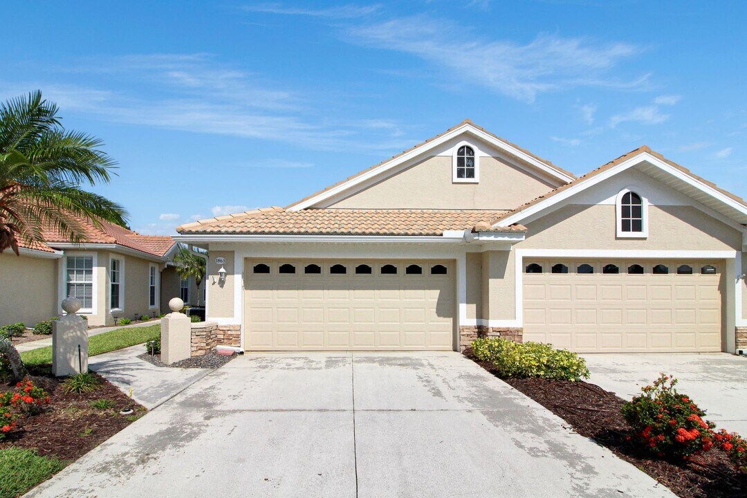 1863 San Trovaso Way in Venice, FL - Building Photo