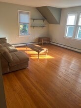 3 Ripley Pl in Croton-on-Hudson, NY - Foto de edificio - Building Photo