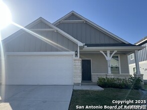 3128 Prairie Smoke in New Braunfels, TX - Foto de edificio - Building Photo