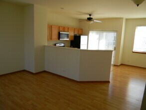 1542 Sauganash Ct in Gurnee, IL - Building Photo - Building Photo