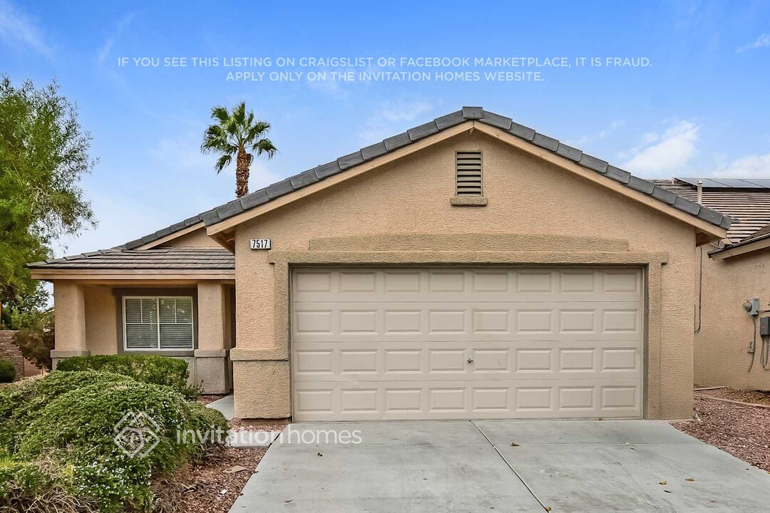 7517 Rainbow Spray Dr in Las Vegas, NV - Building Photo