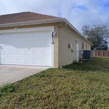 2510 SW Chestnut Ln in Port St. Lucie, FL - Building Photo - Building Photo