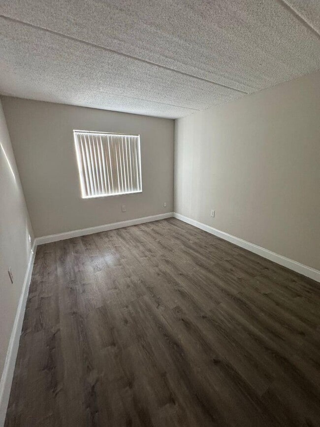 2724 Vandiver Dr in West Palm Beach, FL - Building Photo - Building Photo