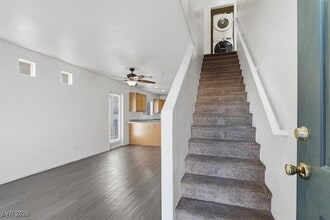 5225 Paradise Valley Ave in Las Vegas, NV - Building Photo - Building Photo