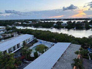 3589 S Ocean Blvd in South Palm Beach, FL - Building Photo - Building Photo