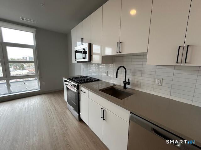 property at 711 Summer St