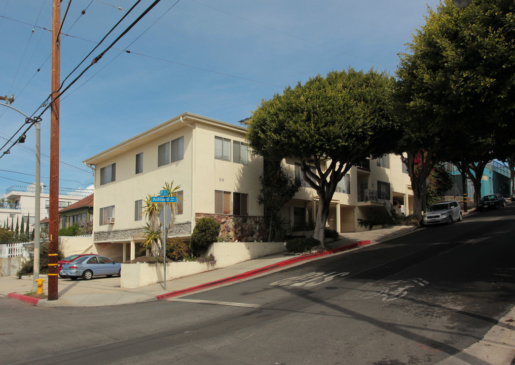 301 Ashland Ave in Santa Monica, CA - Building Photo