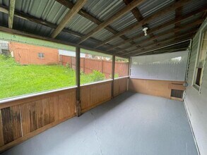 330 S 4th St in Newport, PA - Building Photo - Building Photo