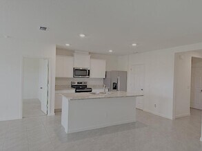 9982 SW Triton Wy in Port St. Lucie, FL - Building Photo - Building Photo