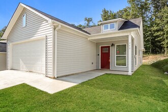 240 Willowridge Ln in Odenville, AL - Building Photo - Building Photo