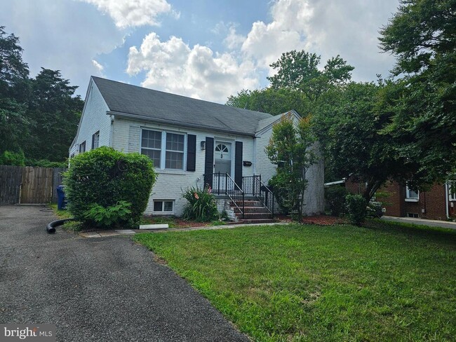 property at 6422 Pickett St