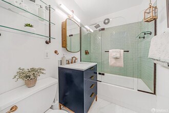439 Greenwich St in San Francisco, CA - Building Photo - Building Photo