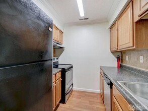 1513 Ravens Crest Dr in Plainsboro, NJ - Building Photo - Building Photo