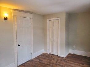 64 Arch St, Unit 2 in Glen Lyon, PA - Building Photo - Building Photo