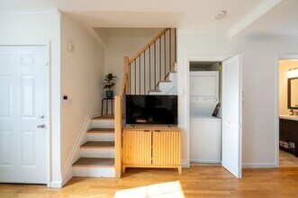 176 Webster Ave in Jersey City, NJ - Building Photo - Building Photo