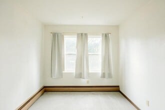 1218 Cedar St in Muscatine, IA - Building Photo - Building Photo