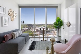 2357 N Lincoln Ave in Chicago, IL - Building Photo