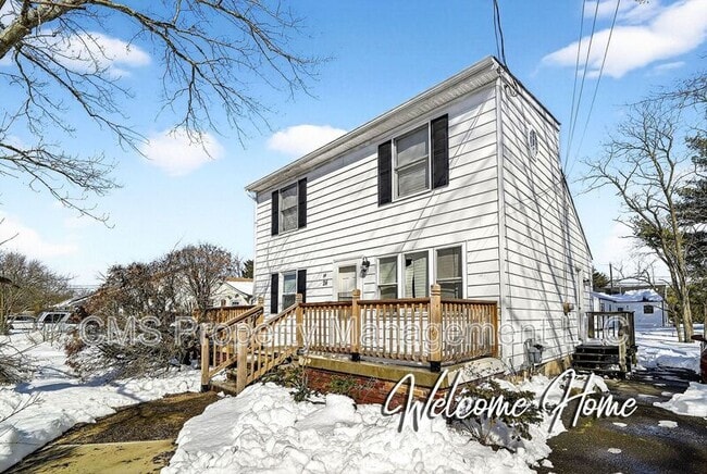 property at 24 Steinhardt Ave