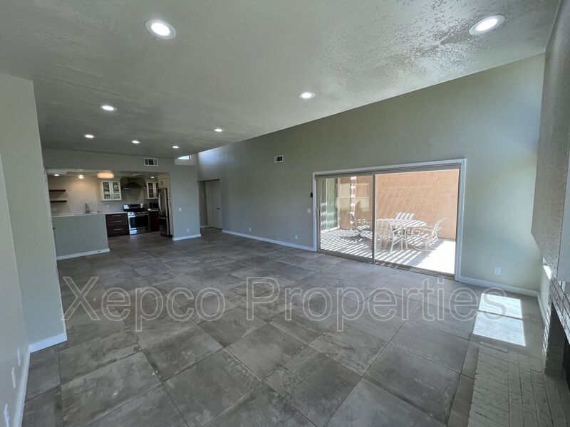 41737 Armanac Ct in Palm Desert, CA - Building Photo