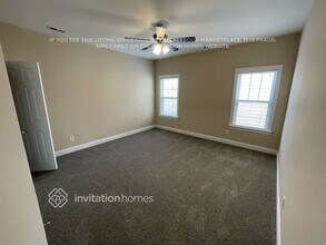 6417 Hove Rd in Mint Hill, NC - Foto de edificio - Building Photo