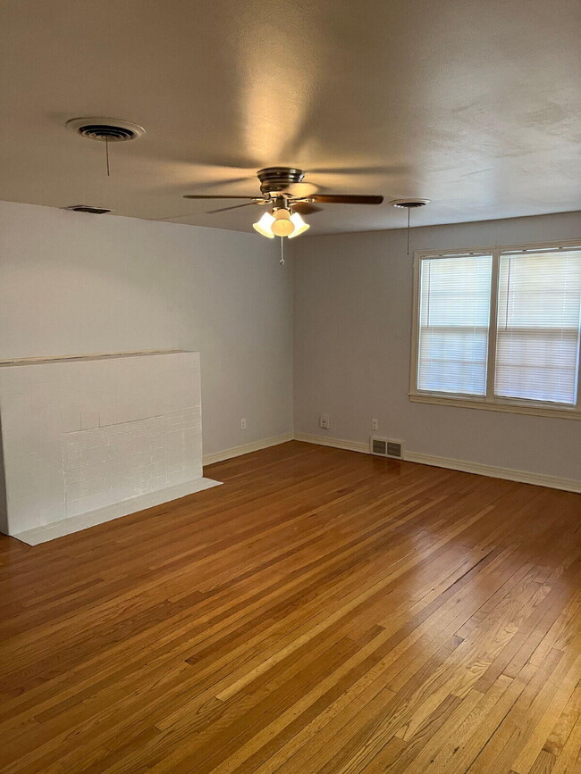 3214 27th St in Lubbock, TX - Building Photo - Building Photo