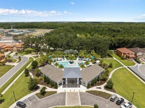 2641 Tranquility Way in Kissimmee, FL - Foto de edificio - Building Photo