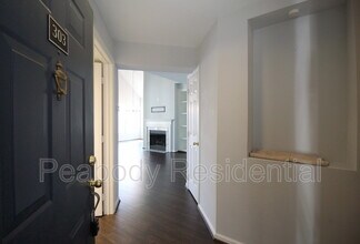 46598 Drysdale Terrace in Sterling, VA - Building Photo - Building Photo