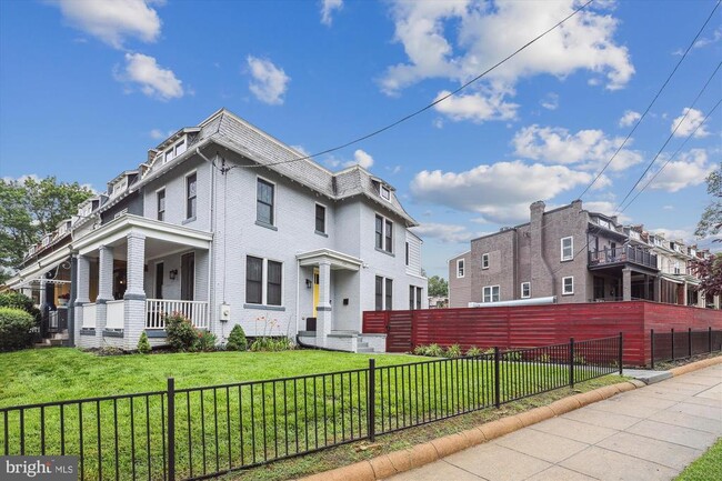 property at 265 Missouri Ave NW