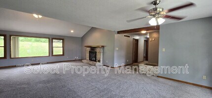 7430 W Jefferson Blvd in Fort Wayne, IN - Building Photo - Building Photo
