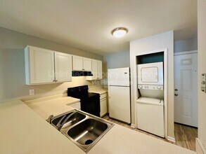 211 Sunn Aire Ct in Wilmington, NC - Building Photo - Building Photo