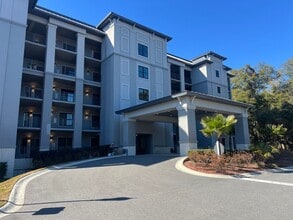 63 Skull Creek Dr in Hilton Head Island, SC - Building Photo - Building Photo