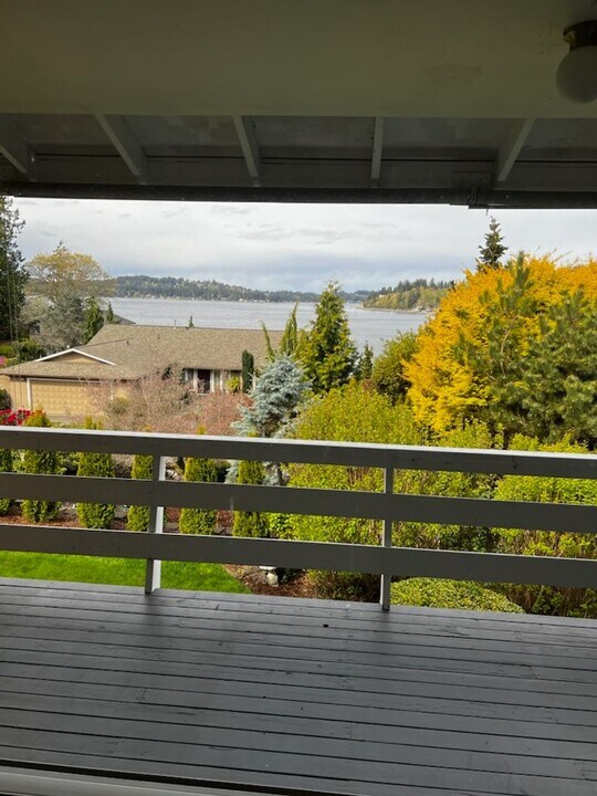 1302-1304 38th Ave Ct NW in Gig Harbor, WA - Building Photo