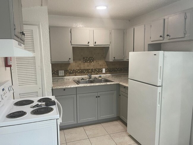 property at 4570 Transport Rd