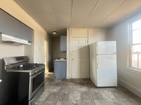 395 Kennedy Blvd, Unit 3F Apartments