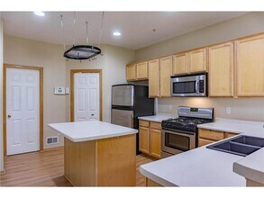 875 Braunworth Ct in Chaska, MN - Building Photo - Building Photo
