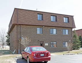 1030 Judson St in Bensenville, IL - Building Photo - Building Photo