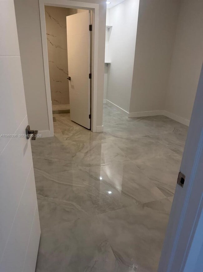 67XX SW 134th St in Miami, FL - Building Photo - Building Photo